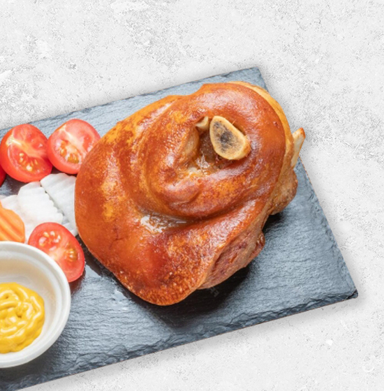 鮮嫩多汁德國豬腳